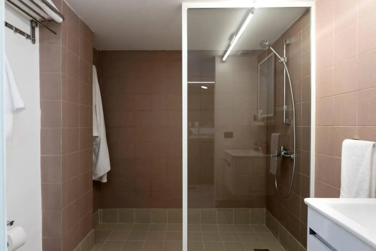 Apartment Anoor 208 , Anoor Studio In Gemmayze Beirut